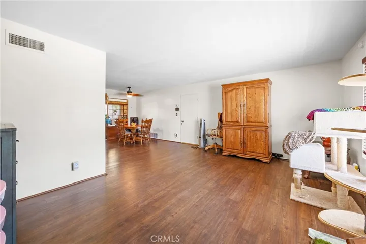1400 Teakwood, Hemet, California 92543 — photo 5