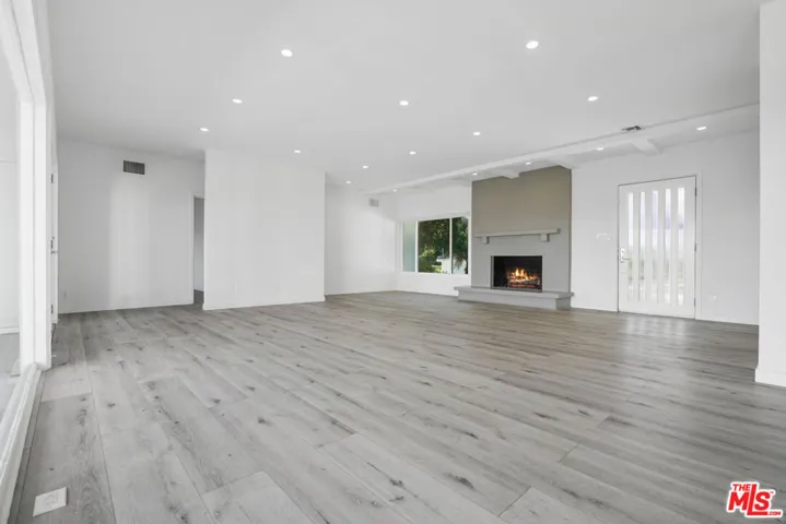 16210 Bertella Drive, Los Angeles, California 91436 — photo 5