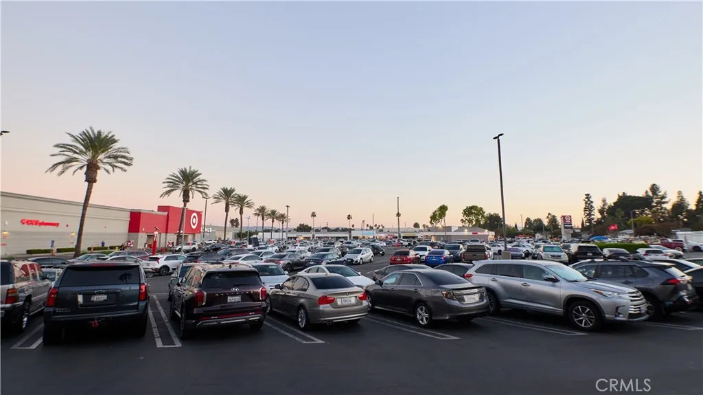 Parking
Parking
