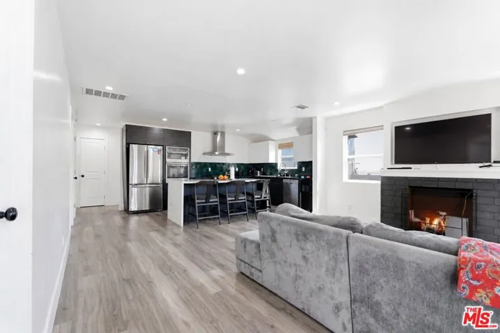3050 Chesapeake Avenue, Los Angeles, California 90016 — photo 4