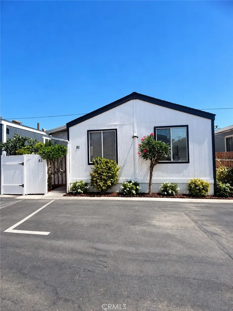 7560 Woodman #81