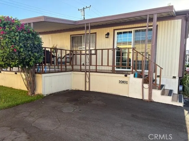 16601 S Garfield Avenue 312, Paramount, California 90723 — photo 5