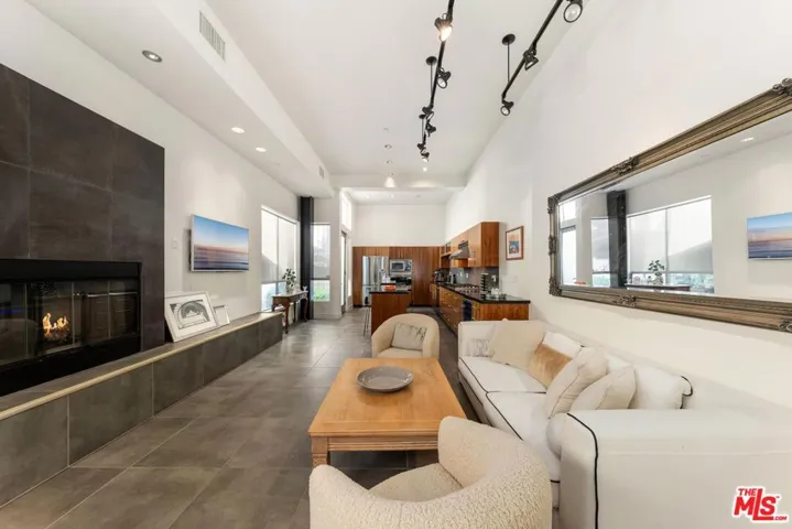 852 10th Street 4, Santa Monica, California 90403 — photo 5