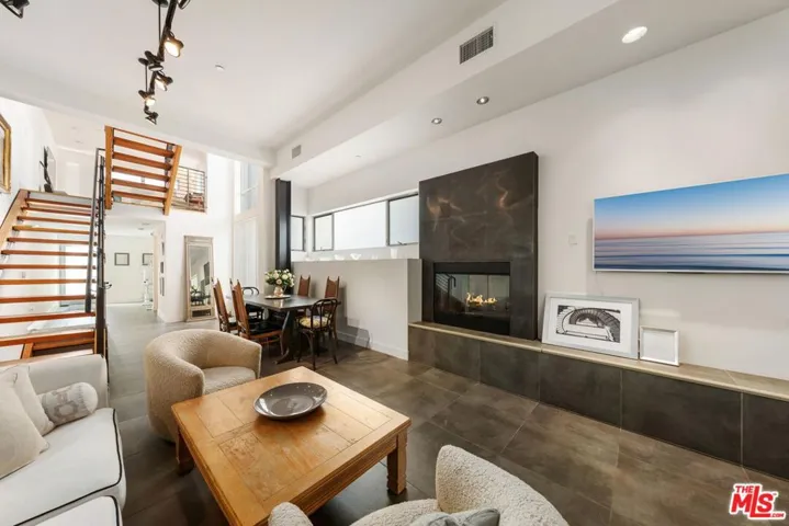 852 10th Street 4, Santa Monica, California 90403 — photo 4