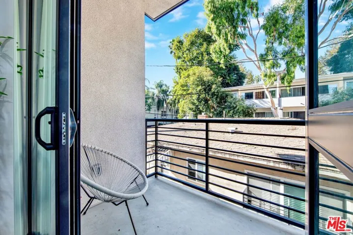 1460 Butler Avenue, Los Angeles, California 90025 — photo 4