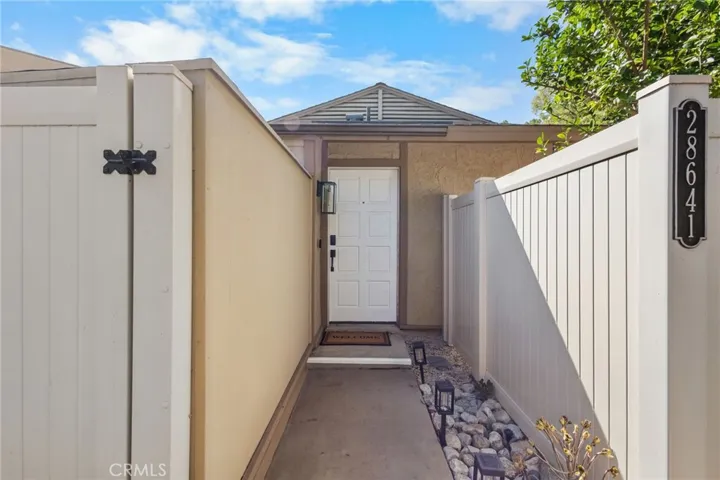 Entry / Front Door