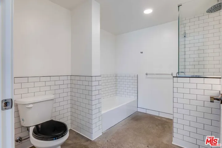 1250 N Fairfax Avenue 504, West Hollywood, California 90046 — photo 5