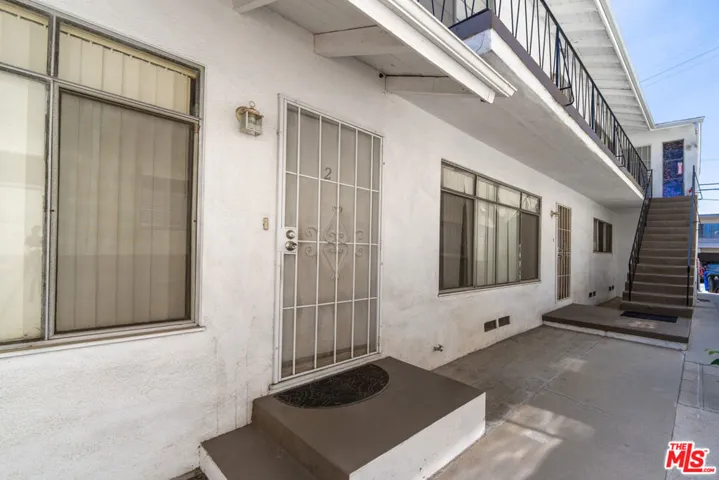 1631 Granville Avenue, Los Angeles, California 90025 — photo 5