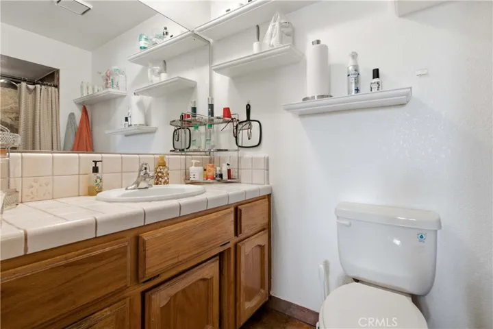 Main room bathroom