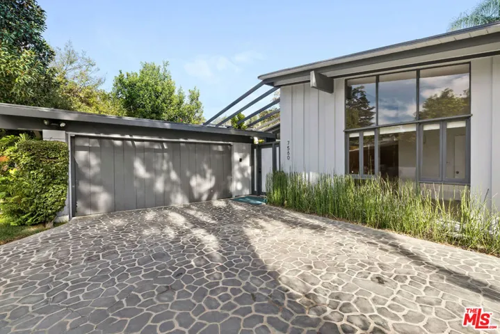 7560 Lolina Lane, Los Angeles, California 90046 — photo 4
