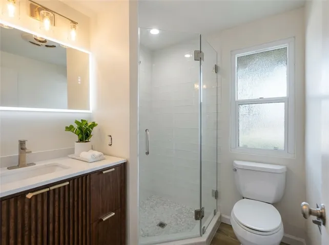 Hall Bath 2