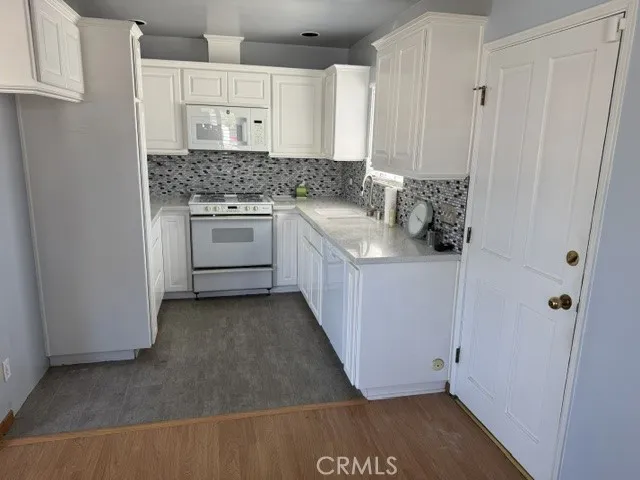 2120 Santa Fe Avenue, Torrance, California 90501 — photo 5