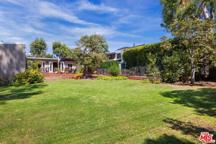 11742 Chenault Street, Los Angeles, California 90049 — photo 4