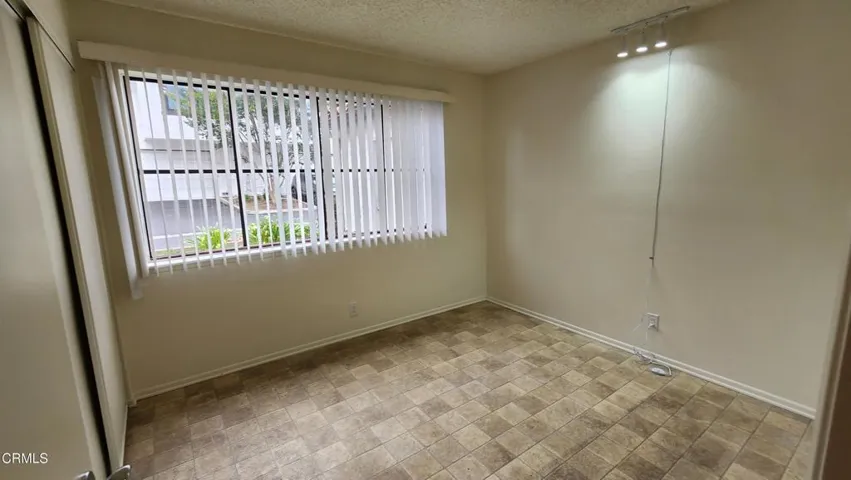 29 Mission Plaza Drive, Ventura, California 93001 — photo 4