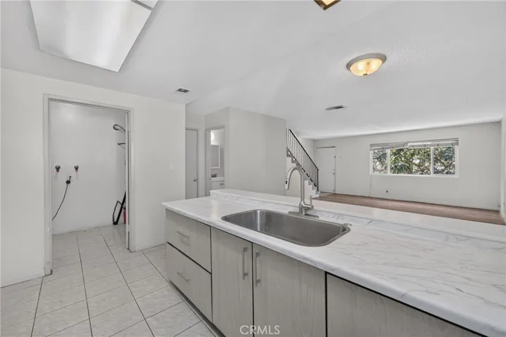 1111 E Emerson Avenue D, Monterey Park, California 91755 — photo 5