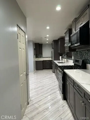 1661 Forest, Pasadena, California 91103 — photo 5