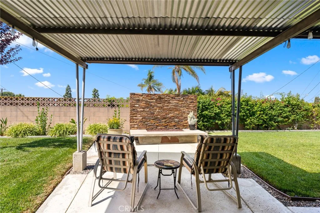 Custom Backyard Features Custom Backyard Features