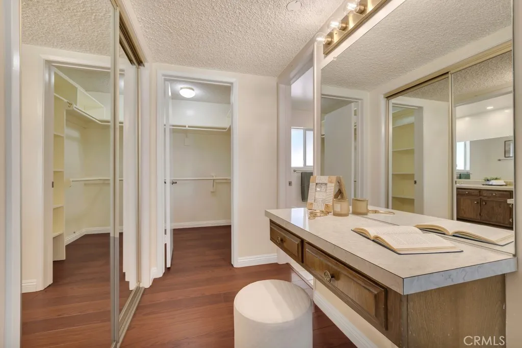 Primary dressing area