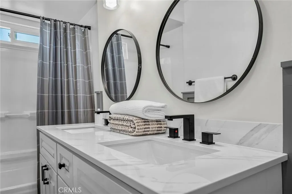 Bath 2 Bath 2