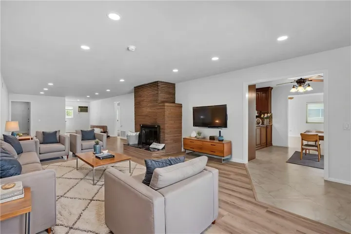 Living Space - Virtual Furniture