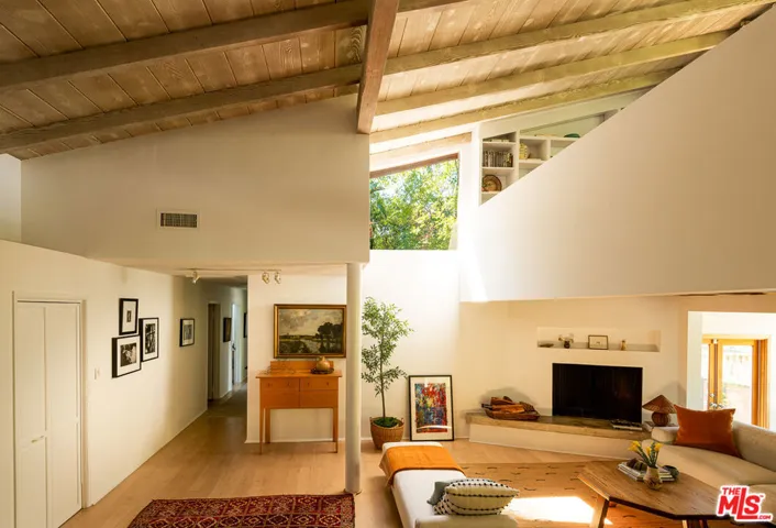 4100 Madelia Avenue, Los Angeles, California 91403 — photo 5