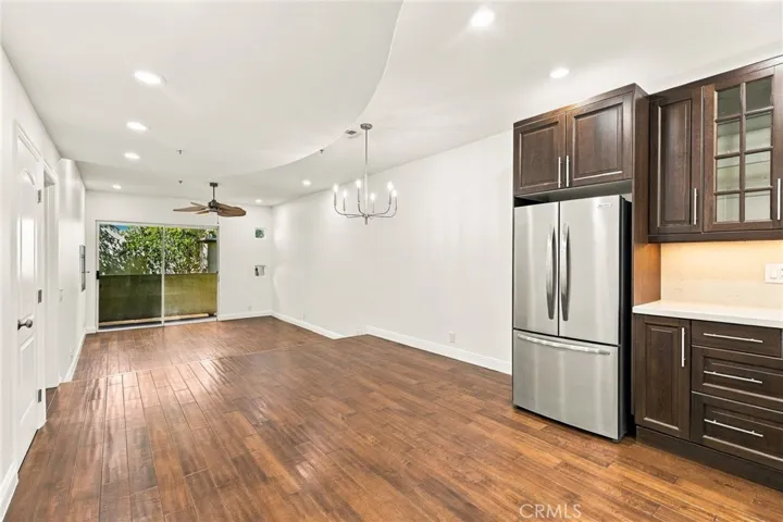 5350 Sepulveda Boulevard, Sherman Oaks, California 91411 — photo 4