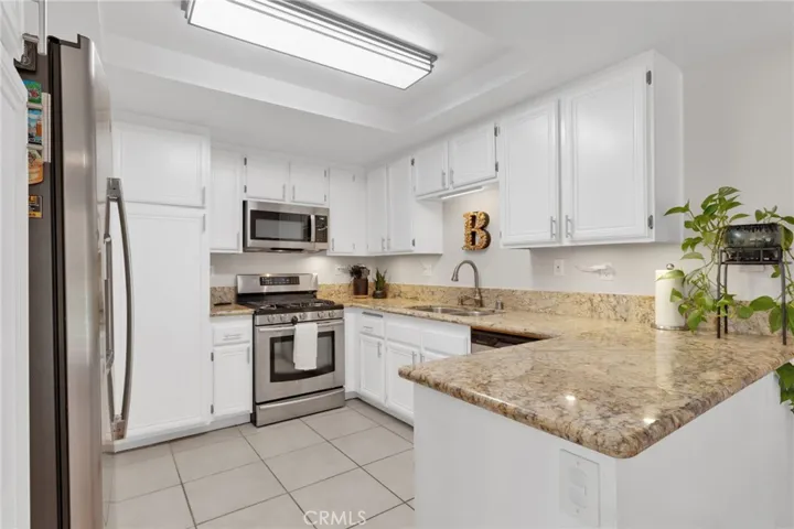 18820 Vista Del Canon C, Newhall, California 91321 — photo 4