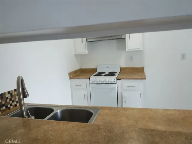 13050 Dronfield Ave 16, Sylmar, California 91342 — photo 4