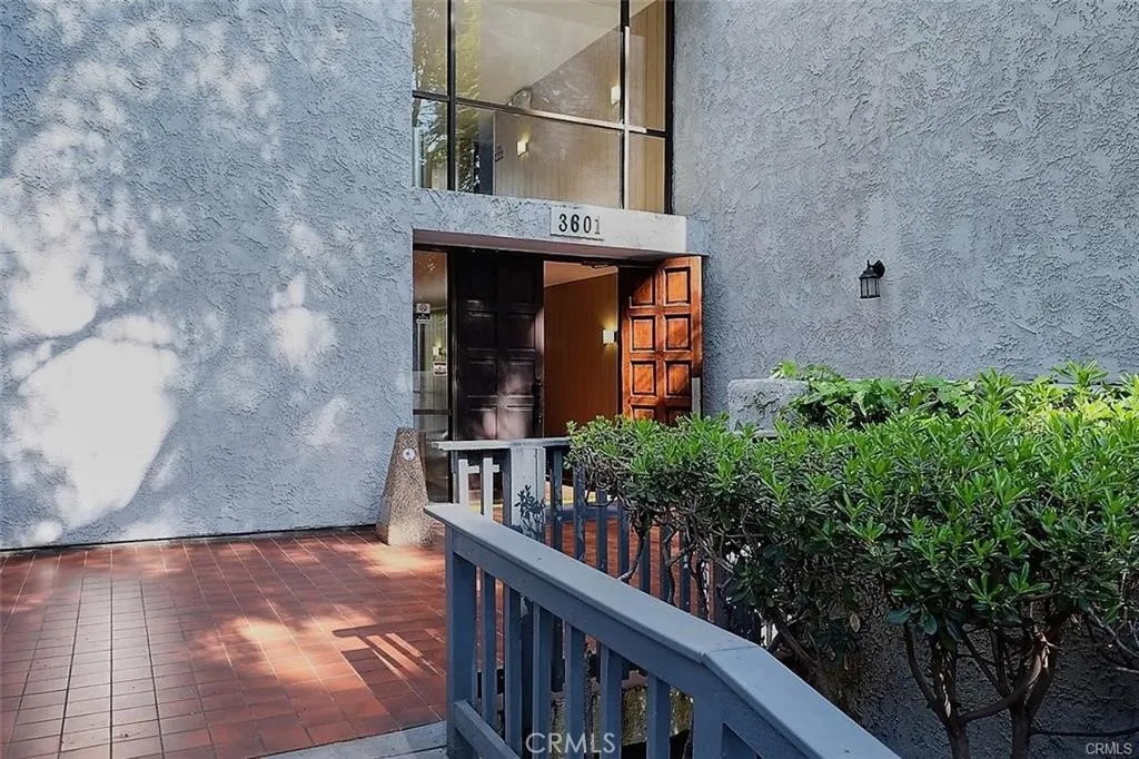 3601 W Hidden Ln