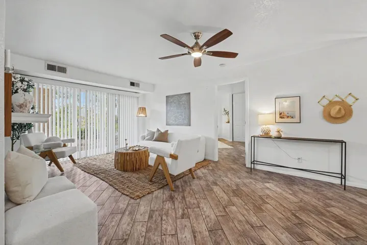 7287 Camino Degrazia 2, San Diego, California 92111 — photo 4