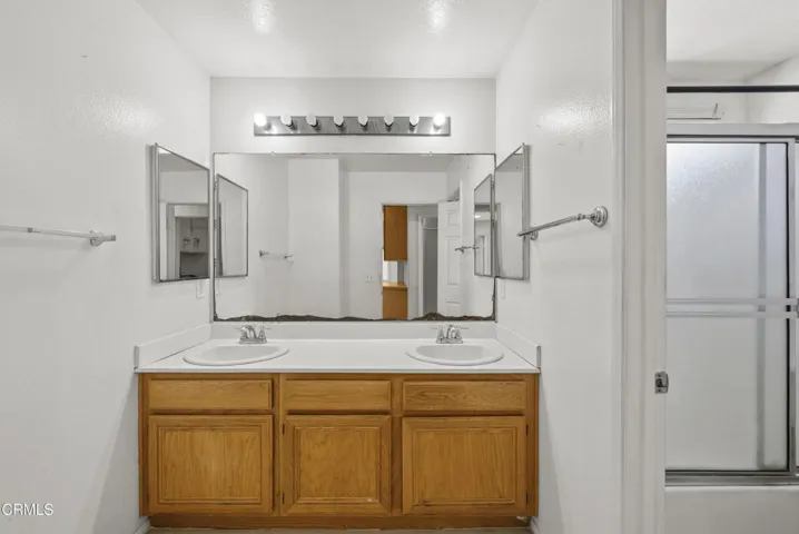 Hall Bathroom