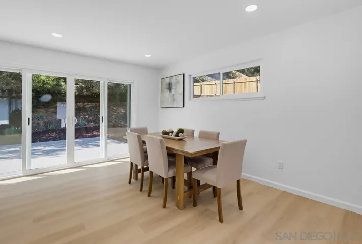 5478 Honors, San Diego, California 92122 — photo 4