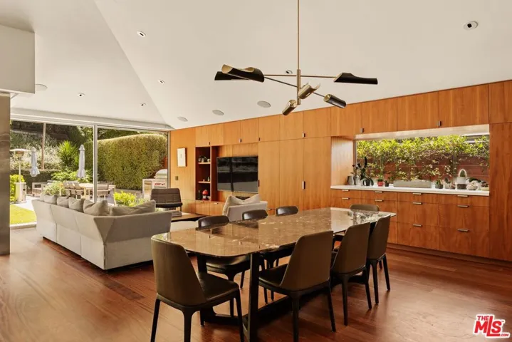 840 Leonard Road, Los Angeles, California 90049 — photo 4