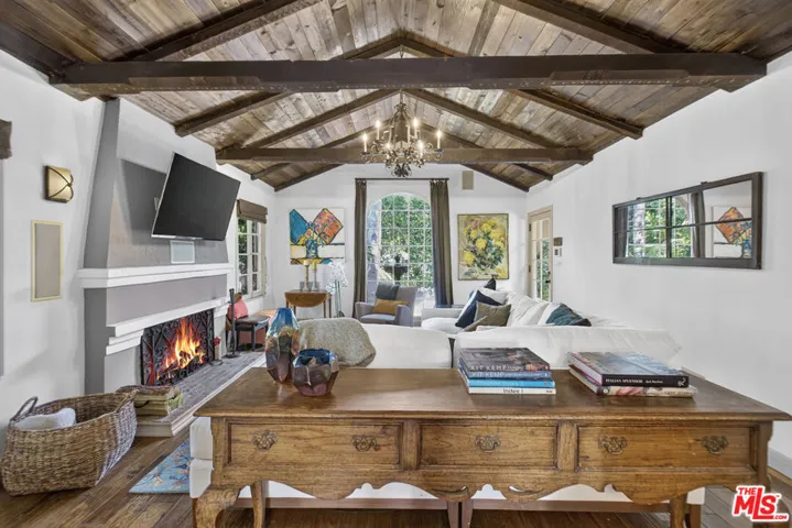 9002 Norma Place, West Hollywood, California 90069 — photo 5