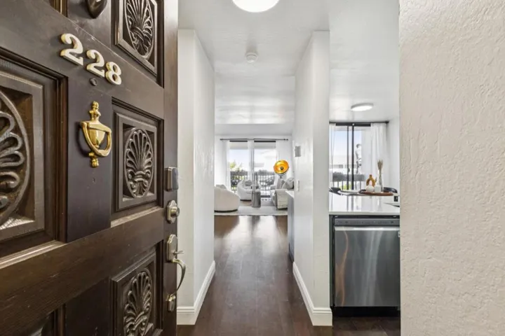 2101 Shoreline Drive 228, Alameda, California 94501 — photo 5