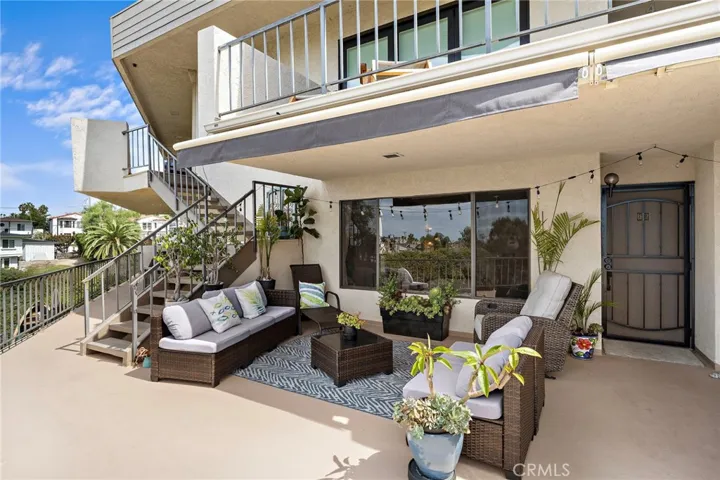 320 Encino Lane 2, San Clemente, California 92672 — photo 4