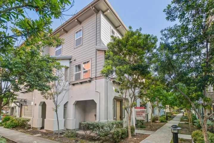 2104 Vincenzo, San Jose, California 95133 — photo 4