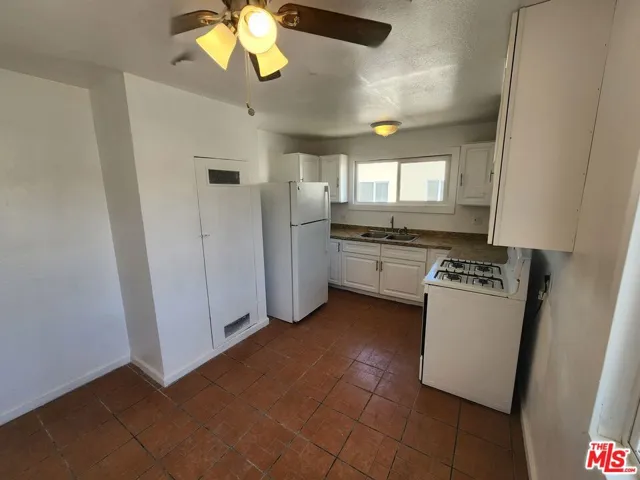 1499 W 35th Place 4, Los Angeles, California 90018 — photo 5