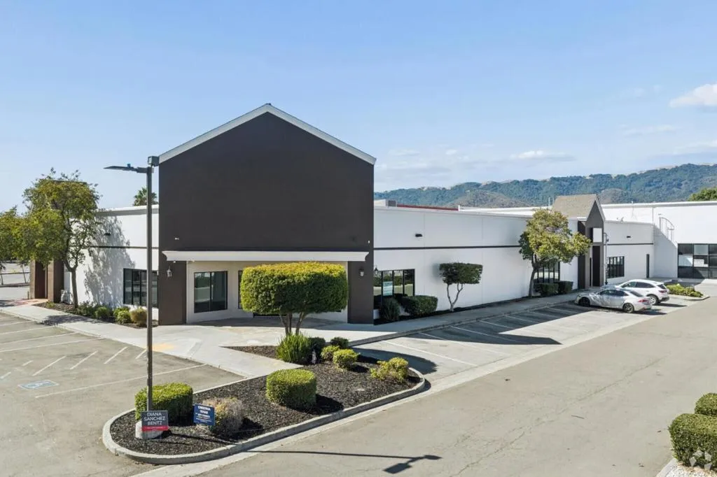 6881 Monterey Rd