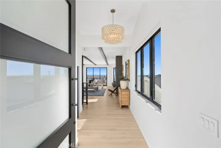1021 Kings Road, Newport Beach, California 92663 — photo 5