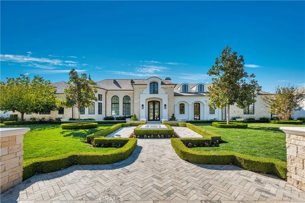 24100 Hidden Ridge Rd
