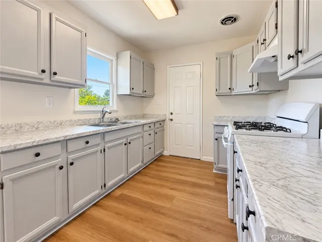 12394 Bryant Street, Yucaipa, California 92399 — photo 4