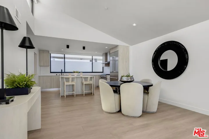 153 San Vicente Boulevard 4h, Santa Monica, California 90402 — photo 4