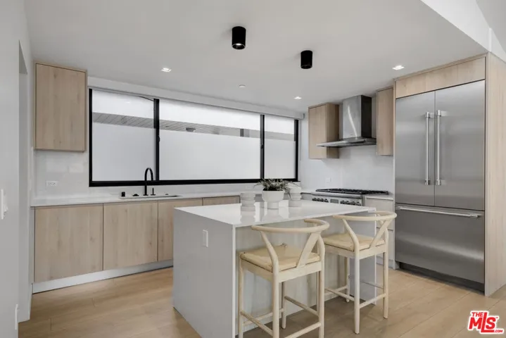 153 San Vicente Boulevard 4h, Santa Monica, California 90402 — photo 5