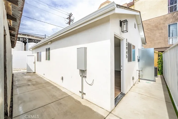 15943 Vermont, Paramount, California 90723 — photo 5