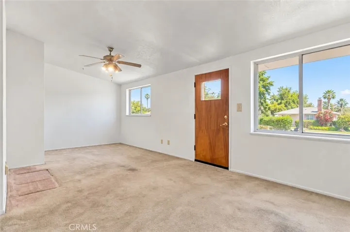 2067 Capri Avenue, Mentone, California 92359 — photo 4