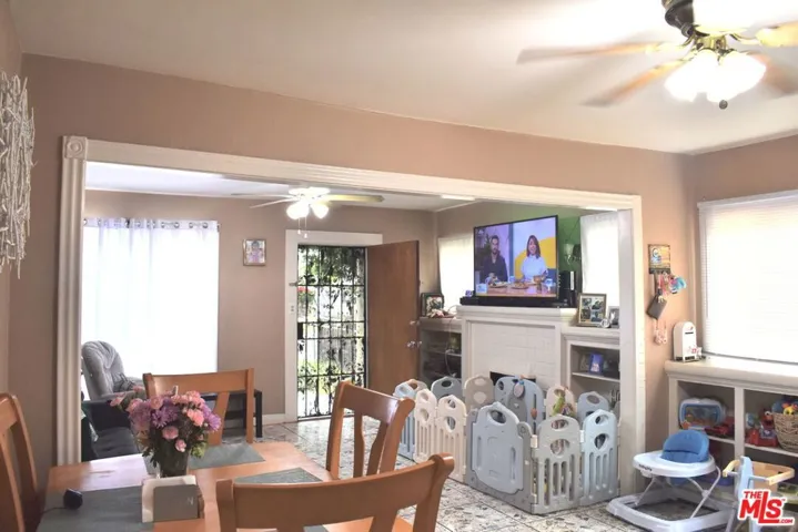3975 S Van Ness Avenue, Los Angeles, California 90062 — photo 5
