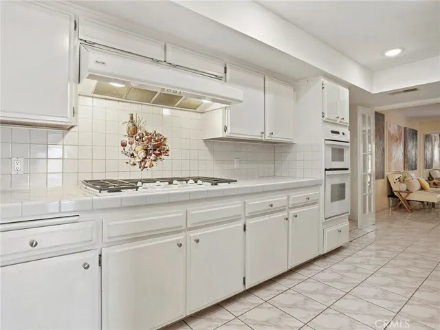 1350 E Tujunga Avenue, Burbank, California 91501 — photo 5