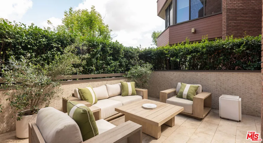 300 N Swall Drive 105, Beverly Hills, California 90211 — photo 4