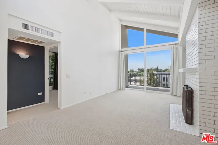1340 S Beverly Glen Boulevard 313, Los Angeles, California 90024 — photo 4